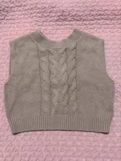 アプレレクール　ピンクベージュ　ニットベスト　90-100cm 女の子