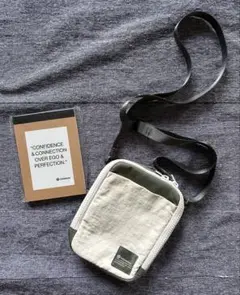 ルルレモンlululemon ショルダーバッグ