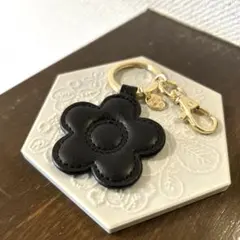 MARY QUANT デイジー チャーム キーホルダー ブラック