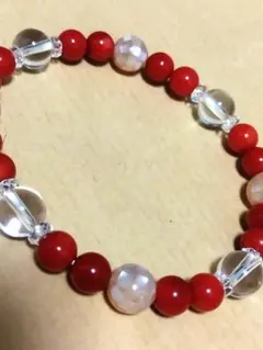 コ*ん様 赤珊瑚とクリスタルのブレスレット