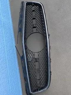 w218 CLS 純正　フロント　グリルのサムネイル