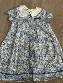 新品タグ付き♡ べべ　花柄襟付きワンピース 150cm