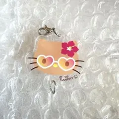 日焼けキティ ハローキティ アクリルチャーム ダイソー セリア