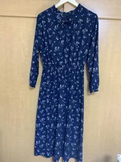 ★超美品★グラシア ハニーズ ワンピース【小花柄、首元リボン結び】