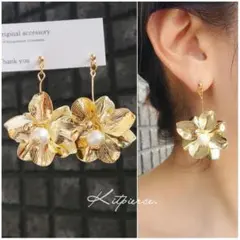 No.103 大ぶり✩.*˚メタルフラワー つやゴールド ゆらゆらお花ピアス