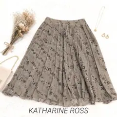 ✨️KATHARINE ROSS✨️　キャサリンロス　総柄　膝丈プリーツスカートのサムネイル