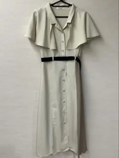 ケープカラーサイドプリーツワンピ ース｜レディアゼル（REDYAZEL）