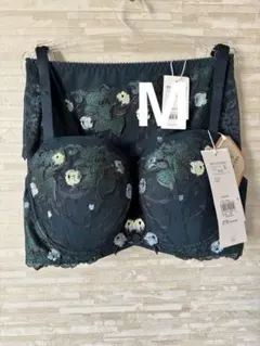 F75M」トリンプ プレミアム レッドレーベル クリスマスローズ花 ブラショーツ