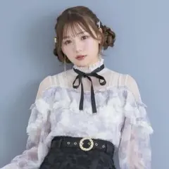 couture BY ROJITA シアー花柄ラッフルブラウス iboryのサムネイル