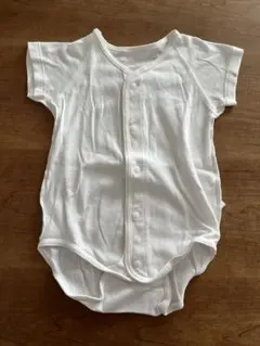 ユニクロ　70cm ベビー　肌着ホワイトコットン半袖ボディスーツ 前開き　ボタン