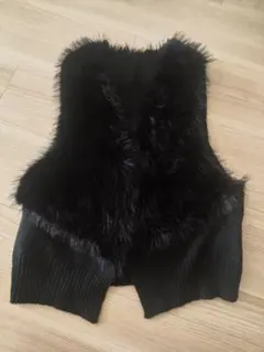 ヤマダヤ RADIATE 黒ファーノースリーブベスト