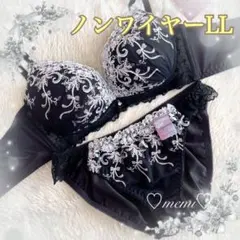 【ノンワイヤーLL】ブラショーツセット❤️️ブラック フラワーブーケ✩️️6556