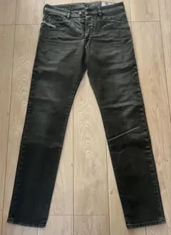 DIESEL ブラックデニムパン