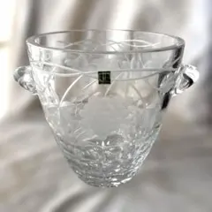 Item thumbnail for item 0a09704b-34b0-4eaf-95f5-15d8dbc643ff