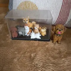 犬と猫の　置物セット