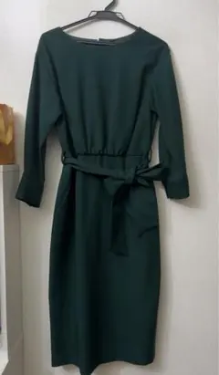 美品 WORK TRIP OUTFITS ダークグリーン ロングワンピースのサムネイル