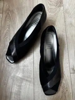 【美品】fitfit フィットフィット ストレッチ クロスパンプス 黒　24