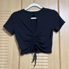 バックオープン　クロップドTシャツ　ブラック