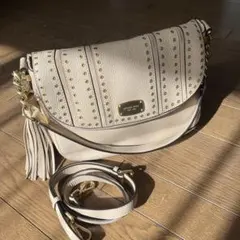 Michael Kors スタッズ付き　　ショルダーバッグ
