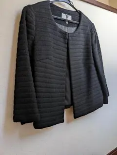 ノーカラージャケットのサムネイル