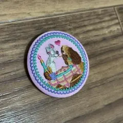 Disneyキャラクターズ 刺繍缶バッジビスケット わんわん物語