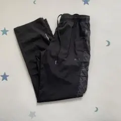 PUMA 黒　トレーニングパンツ M レディース