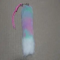 【新品未使用】もふもふ しっぽ ふわふわ ファー チャーム キーホルダー ピンク