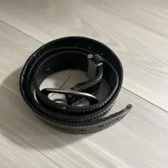 黒の編み込みデザインベルト