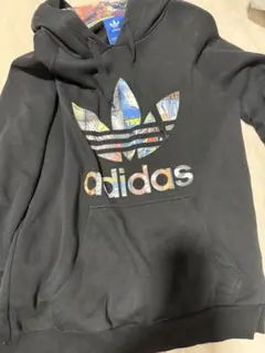 adidas パーカー