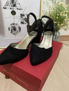 ストラップパンプス　オリエンタルトラフィック