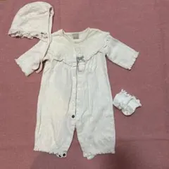 ※最終価格※petit main アイボリー色ロンパース 帽子・靴下付き