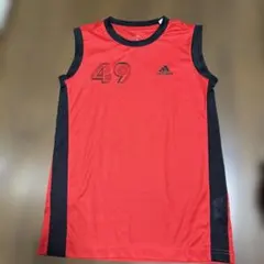 adidas 赤 ノースリーブタンクトップ 140cm
