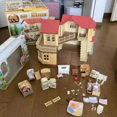 シルバニアファミリー　あかりが灯る大きなお家　家具セット他色々