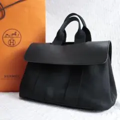 黒 ハンドバッグ