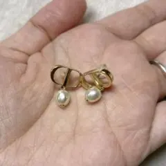 ディオールパール付きピアスゴールドのサムネイル