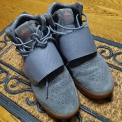 美品 adidas アディダス ハイカット スニーカー 23.5cm グレー