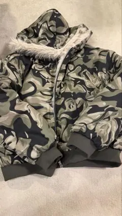 迷彩柄ファー付きダウンジャケット