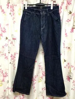 ジーパン　エドウィン　ソフィア　サムシング