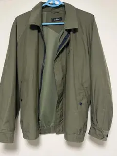 オリーブ色 ナイロン ジャケット