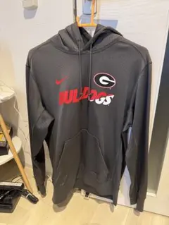 NIKE　ナイキ　ブルドッグス　パーカー　Mサイズ黒　赤　裏起毛　長袖　メンズ