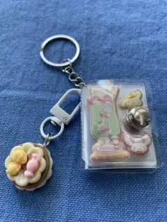 【サンリオキャラクターズ】ミニミニシール帳キーホルダー