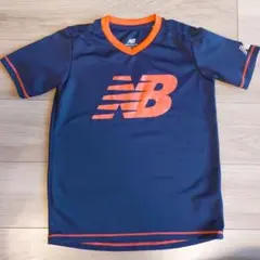 new balance VネックTシャツ 130サイズ ネイビー/ピンクのサムネイル