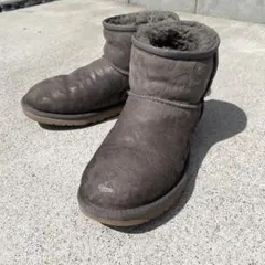 UGG グレー スエード ショートブーツ 23cmのサムネイル