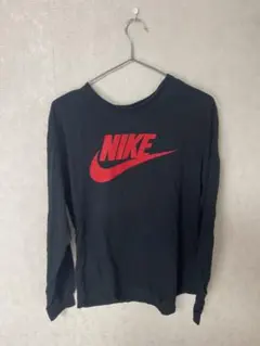 NIKE 長袖カットソー ブラック レッドロゴのサムネイル