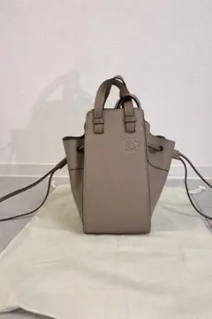 【お値下げ】【正規品・美品】LOEWE ハンモックバッグ ミニ　サンド