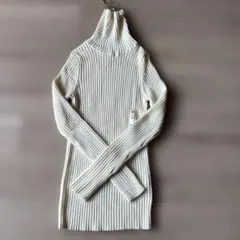 無印良品　洗えるタートルネックニット Mサイズ オフホワイト