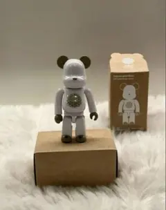 本日限定値下げ！ベアブリックスノーピーク400% 100% セット限定