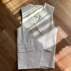 ホワイト ノースリーブ Vネック ベスト