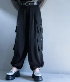 完売品】HARE 2WAYZIPカーゴパンツ グレー ストライプ F - メルカリ