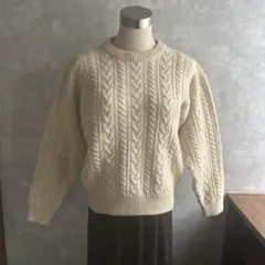 肉厚ケーブル編みニット　古着　ヴィンテージ　vintage 希少　レトロ　生成り